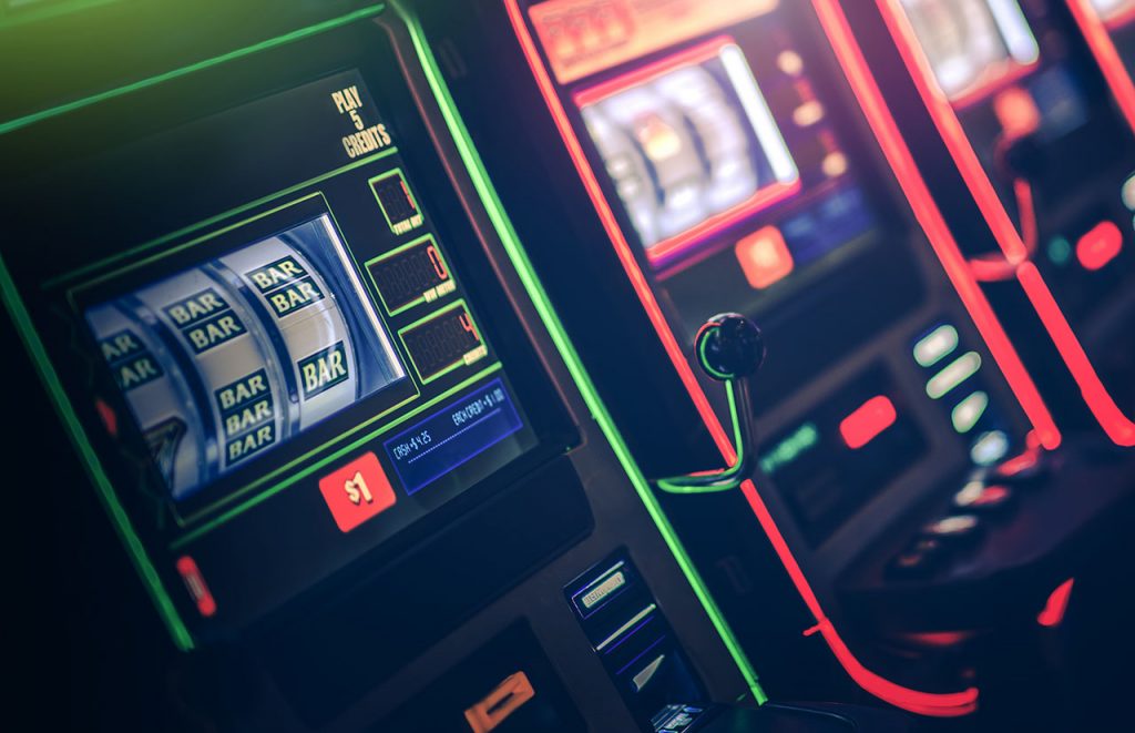 Using Slot Machines in Casinos
